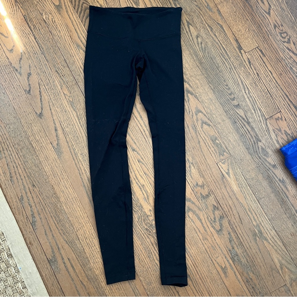 Black Lululemon Athletic yoga Leggings Size 6